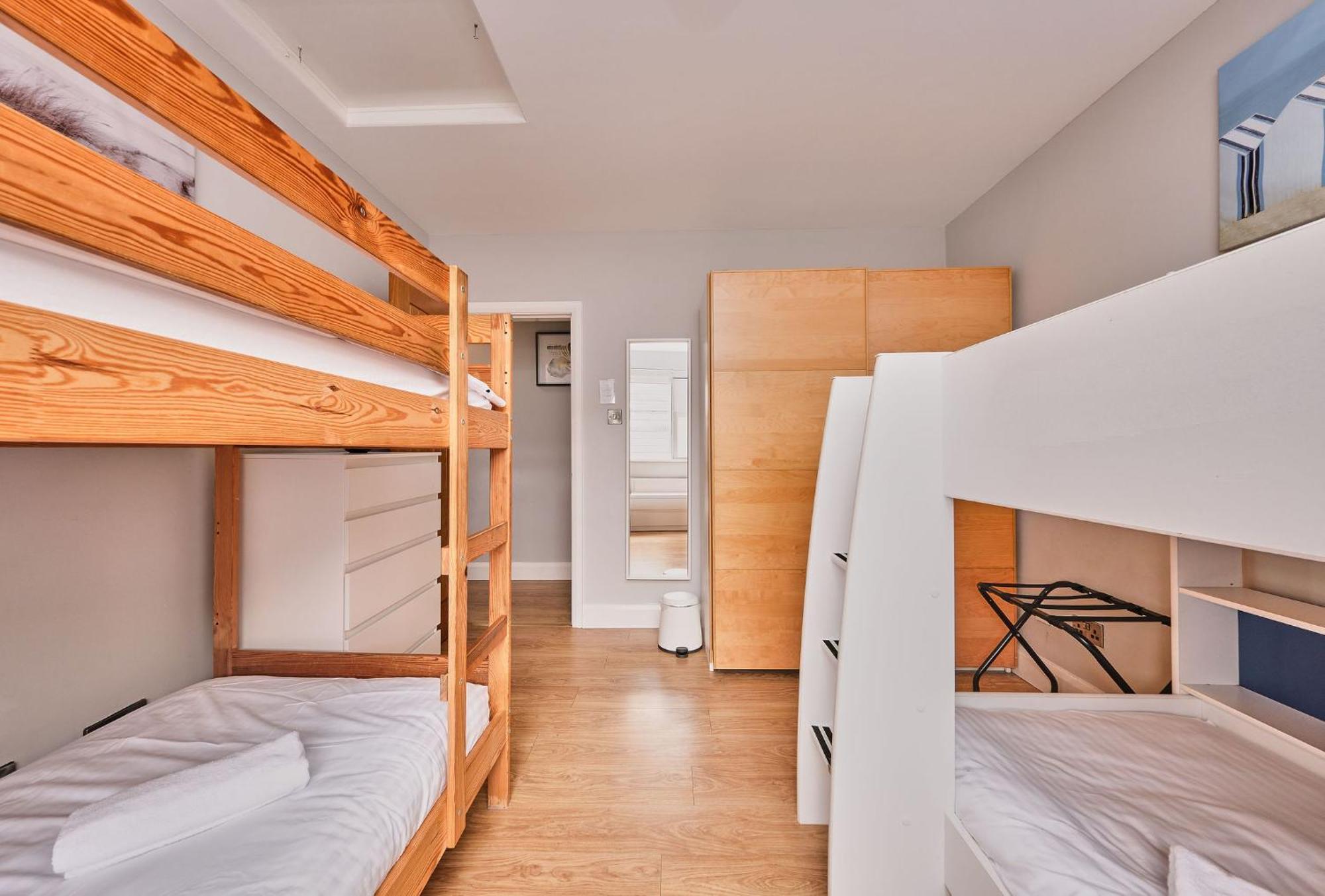 6 Dunluce Park - Portrush By The Sea 아파트 외부 사진