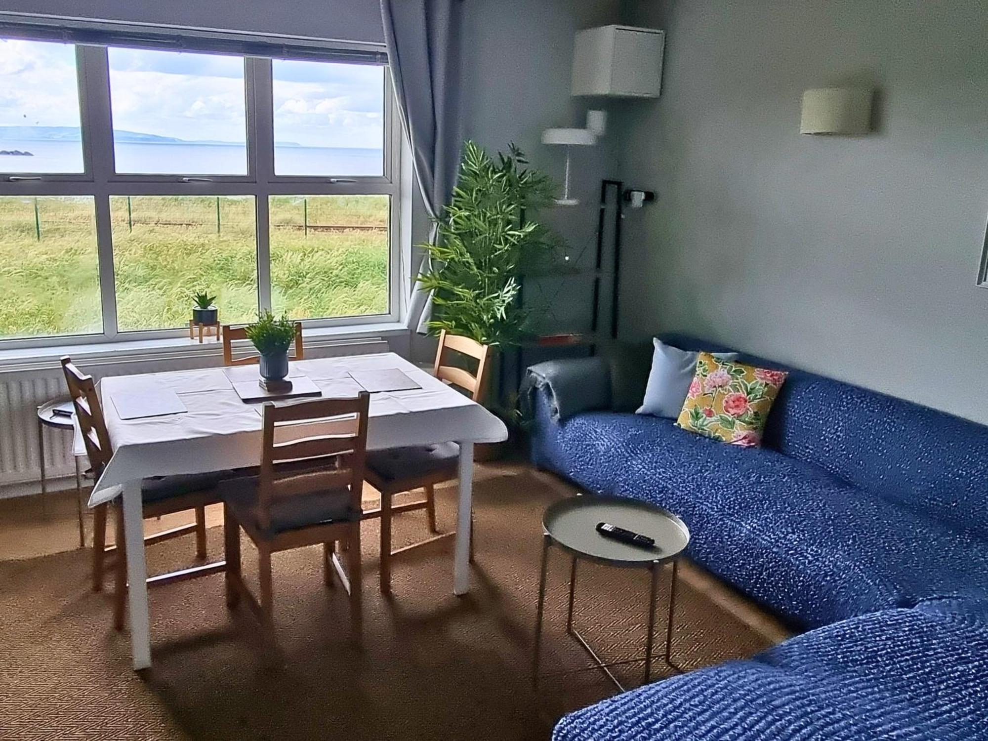 6 Dunluce Park - Portrush By The Sea 아파트 외부 사진